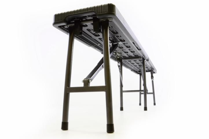 Venkovní skládací lavice s kovovou konstrukcí, ratanový vzhled