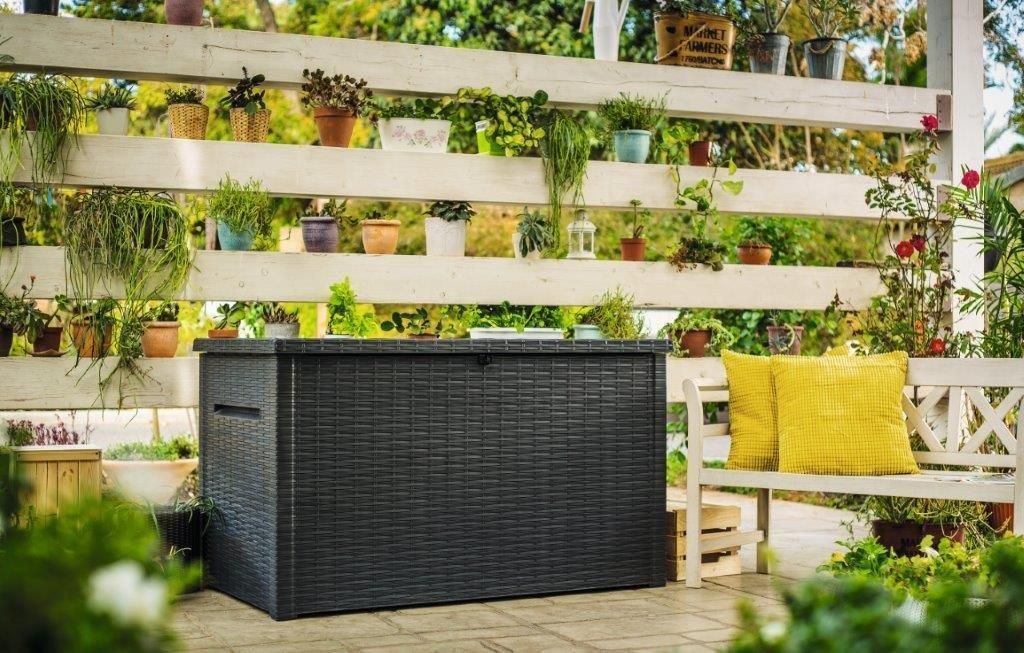 Velký venkovní ratanový úložný box na zahradu / terasu / balkon, uzamykatelný, otevírací víko, 850 L, grafitový, 147x86x82 cm