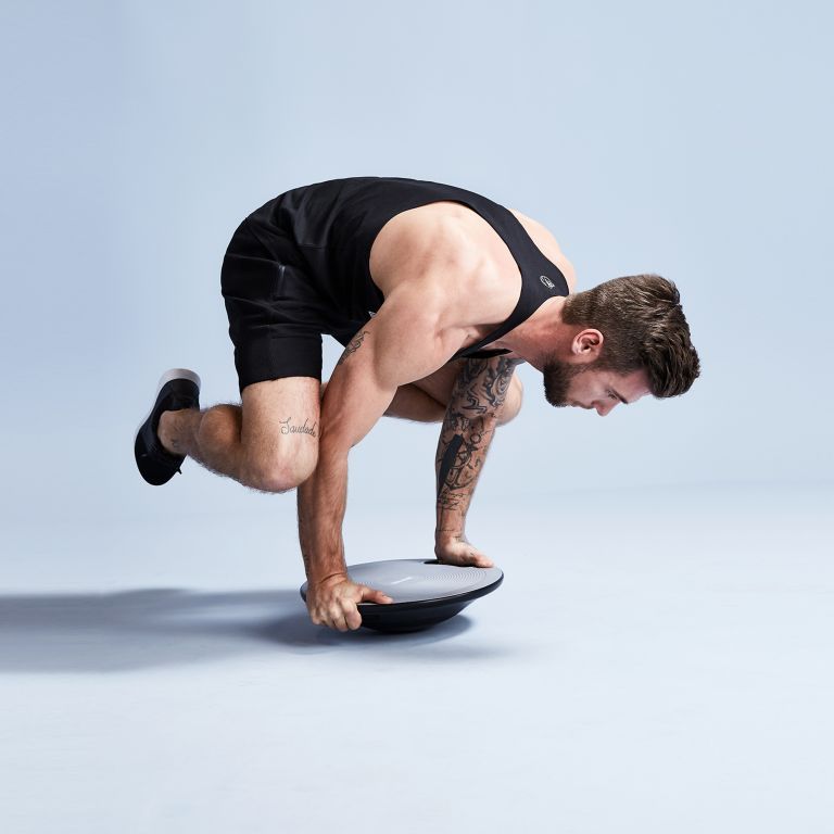 Kulatá balanční deska s držadly na cvičení a pilates, černá / šedá, 39,5 cm